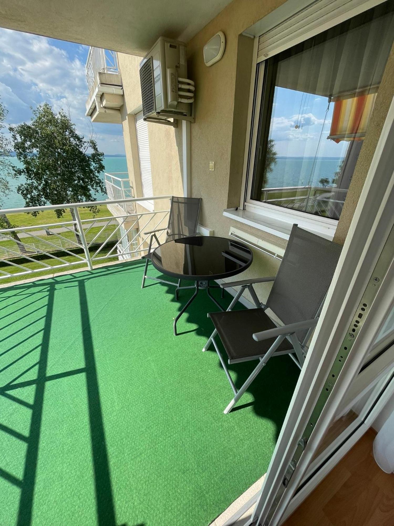 Blanca Apartman Шіофок Екстер'єр фото